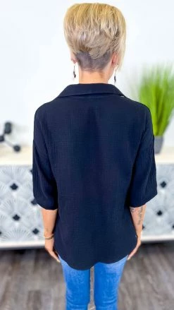 The ZigZag Stripe TOPS & TUNICS Black Needing Space Top