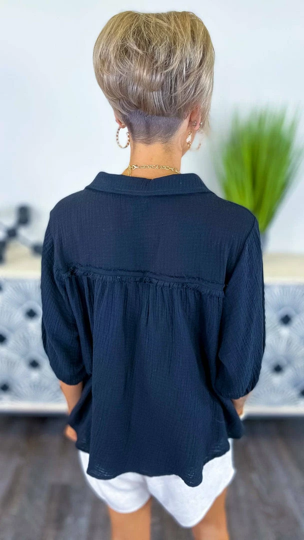 The ZigZag Stripe Black Noteworthy Style Top TOPS & TUNICS