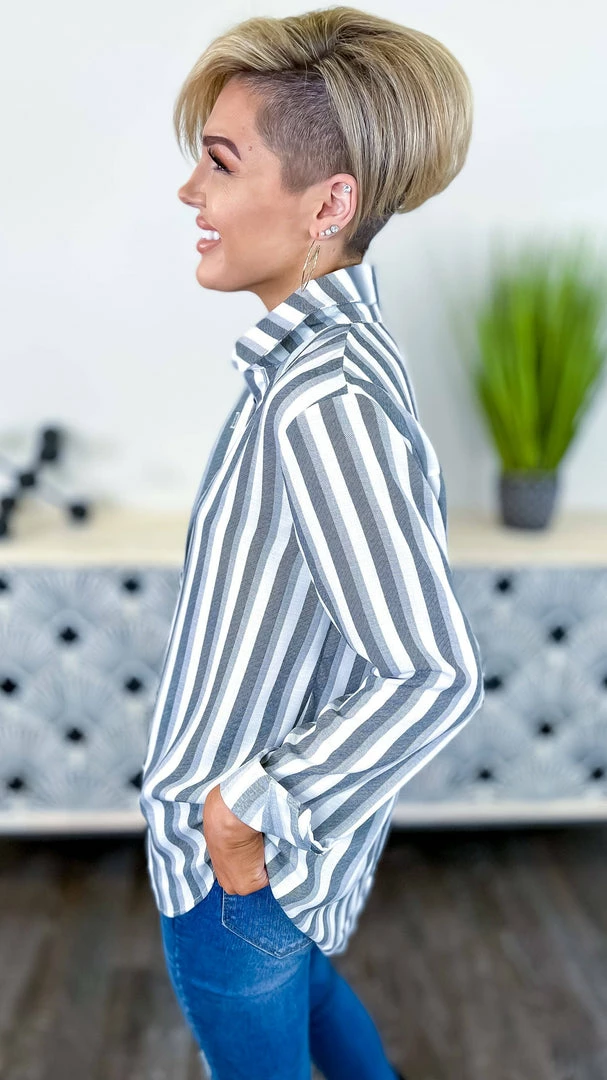 The ZigZag Stripe Black Passing By Top