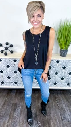 The ZigZag Stripe Black Ribbed Right On Time Tank