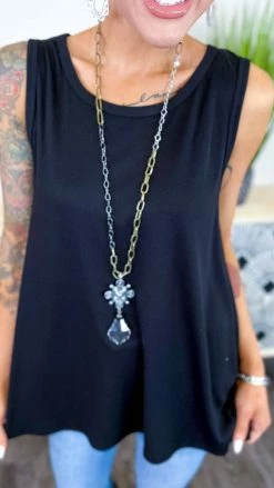 The ZigZag Stripe Black Ribbed Right On Time Tank