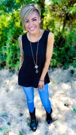 The ZigZag Stripe Black Ribbed Right On Time Tank