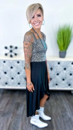 The ZigZag Stripe Black Simple Beauty Skirt BOTTOMS