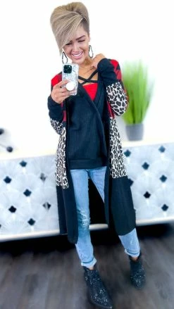 The ZigZag Stripe Black Something Extra Reversible Tank TOPS & TUNICS