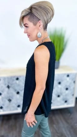 The ZigZag Stripe Black Style Leader Tank TOPS & TUNICS