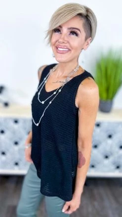 The ZigZag Stripe Black Style Leader Tank TOPS & TUNICS