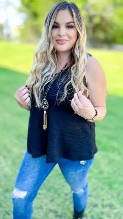 The ZigZag Stripe Black Style Leader Tank TOPS & TUNICS