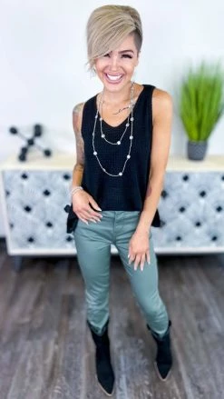 The ZigZag Stripe Black Style Leader Tank TOPS & TUNICS