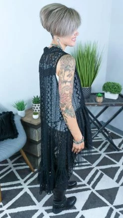 Origami OUTERWEAR Black Sway With You Vest