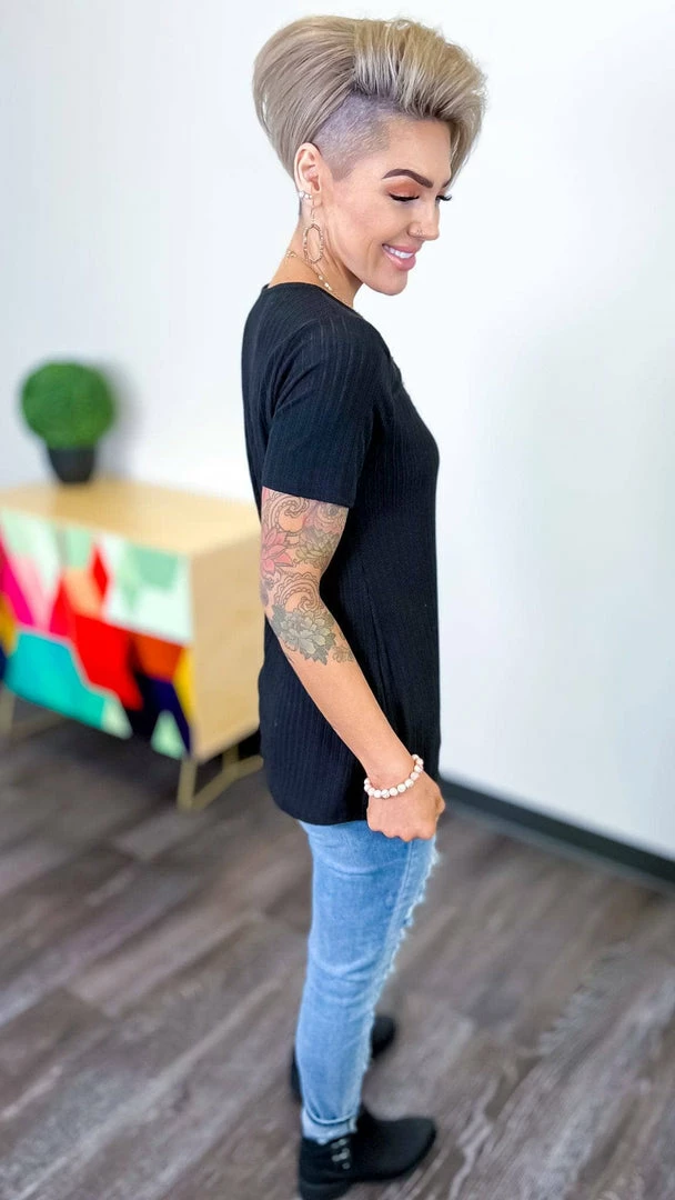 The ZigZag Stripe Black Sweet Glance Top TOPS & TUNICS