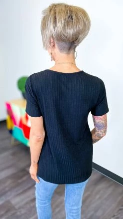 The ZigZag Stripe Black Sweet Glance Top TOPS & TUNICS