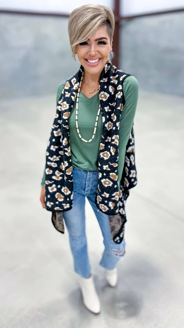 Your Fashion Wholesale Black Totally Convinced Vest OUTERWEAR