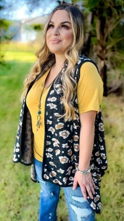 Your Fashion Wholesale Black Totally Convinced Vest OUTERWEAR