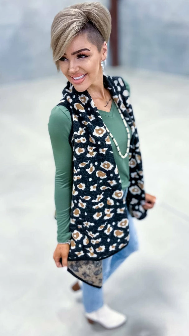 Your Fashion Wholesale Black Totally Convinced Vest OUTERWEAR