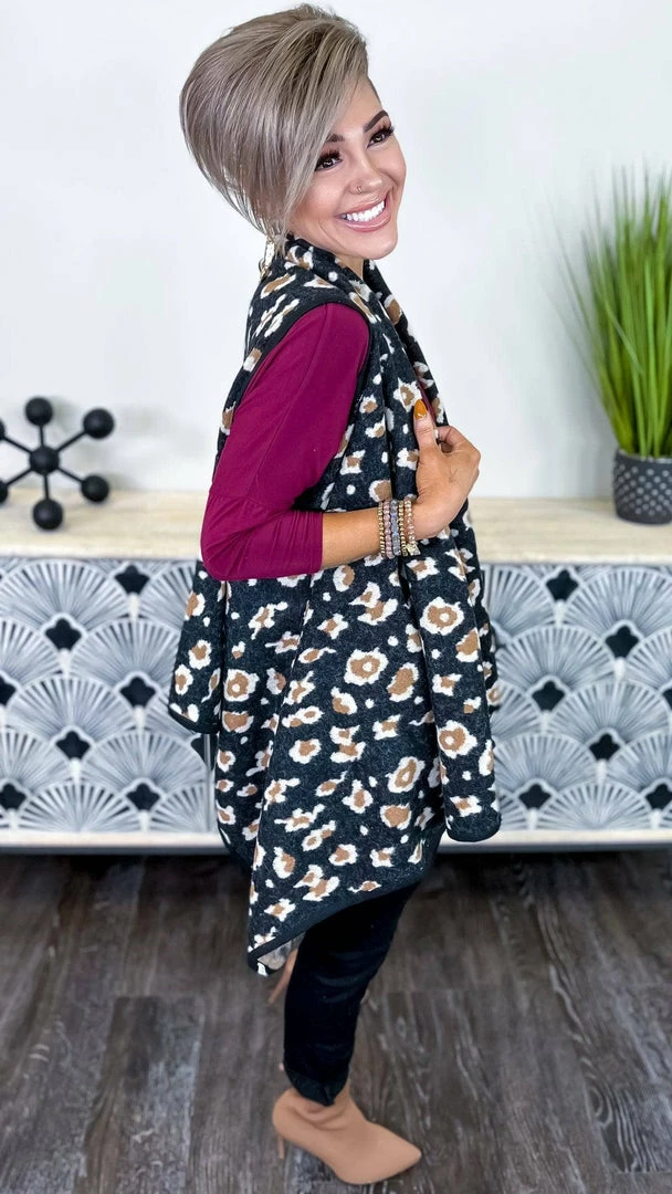 Your Fashion Wholesale Black Totally Convinced Vest OUTERWEAR