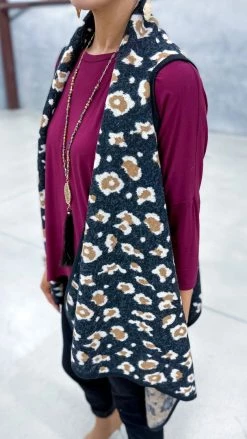 Your Fashion Wholesale Black Totally Convinced Vest OUTERWEAR