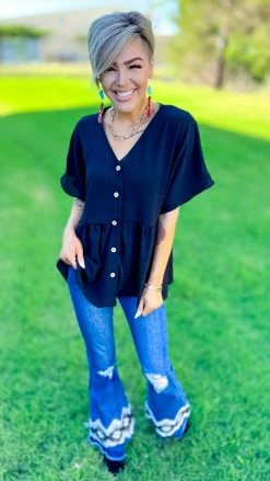 The ZigZag Stripe Black Trip To Venice Top TOPS & TUNICS