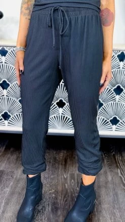 The ZigZag Stripe MATCHING SETS Black Utmost Comfort Set