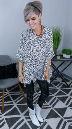 The ZigZag Stripe BOTTOMS Black Vegas Weekend Leggings [NO RETURNS]