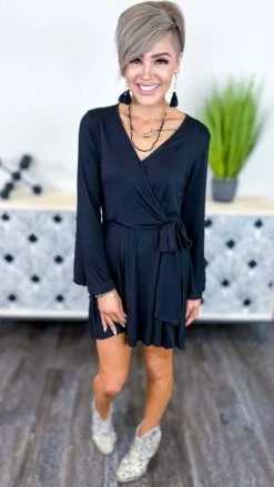 The ZigZag Stripe Black Winning Awards Dress DRESSES