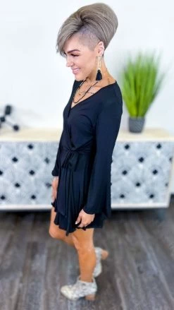 The ZigZag Stripe Black Winning Awards Dress DRESSES