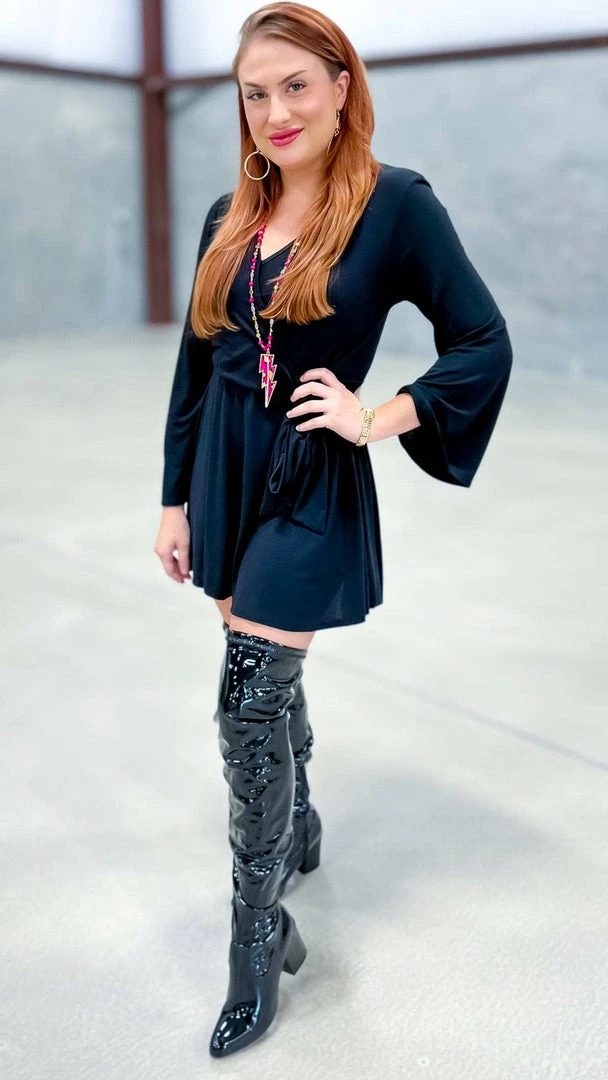 The ZigZag Stripe Black Winning Awards Dress DRESSES