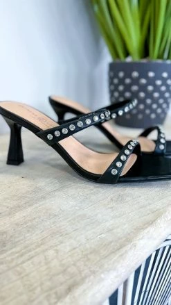 Chinese Laundry SHOES Black Yo Yo Heels