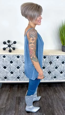 The ZigZag Stripe TOPS & TUNICS Blue Glam Gal Tank