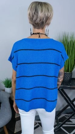 The ZigZag Stripe TOPS & TUNICS Blue Miss Popular Top