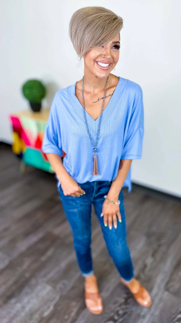 The ZigZag Stripe Blue What Rules Top