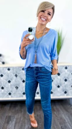 The ZigZag Stripe Blue What Rules Top