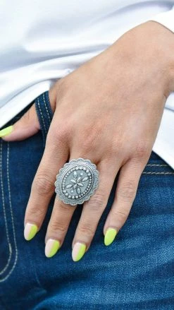 Isac Trading Boho Oval Concho Ring [NO RETURNS]