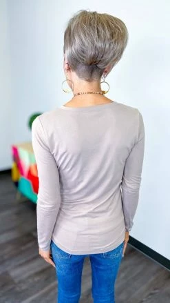 Zenana Brown Best In Basic Top