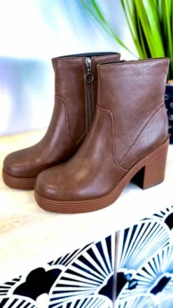 Chinese Laundry Brown Groovy Booties