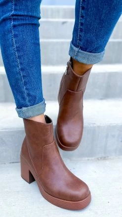 Chinese Laundry Brown Groovy Booties