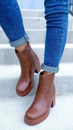 Chinese Laundry Brown Groovy Booties