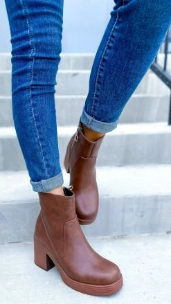 Chinese Laundry Brown Groovy Booties