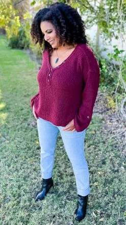 BiBi TOPS & TUNICS Burgundy Renewed Love Sweater