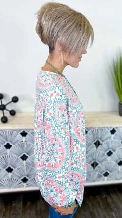 The ZigZag Stripe TOPS & TUNICS Captivating Style Top