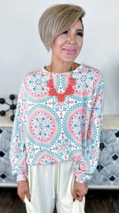 The ZigZag Stripe TOPS & TUNICS Captivating Style Top