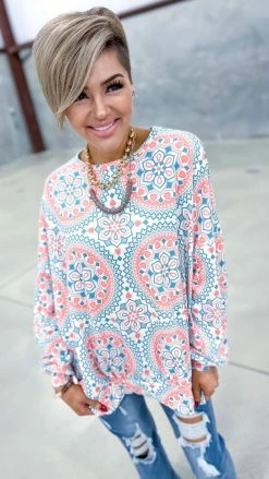 The ZigZag Stripe TOPS & TUNICS Captivating Style Top