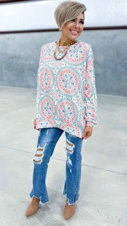 The ZigZag Stripe TOPS & TUNICS Captivating Style Top