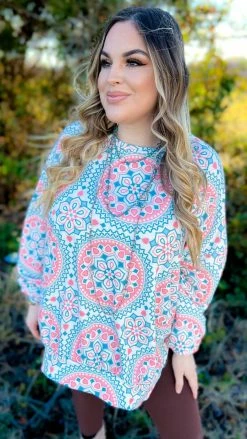 The ZigZag Stripe TOPS & TUNICS Captivating Style Top