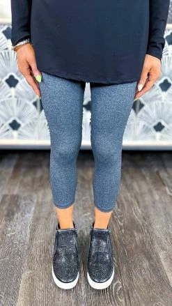 The ZigZag Stripe Charcoal Cropped Elite Leggings