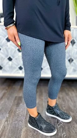 The ZigZag Stripe Charcoal Cropped Elite Leggings