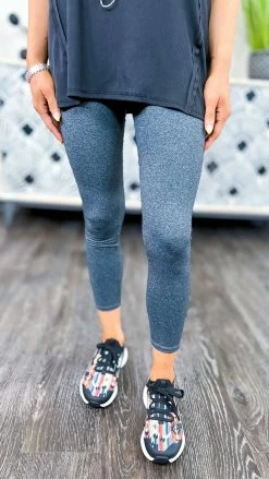 The ZigZag Stripe Charcoal Elite Leggings BOTTOMS