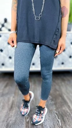 The ZigZag Stripe Charcoal Elite Leggings BOTTOMS