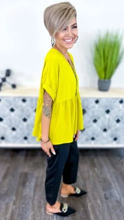 The ZigZag Stripe TOPS & TUNICS Chartreuse City Sleek Top