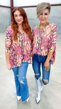 The ZigZag Stripe TOPS & TUNICS Chasing Signs Top