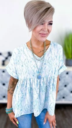 The ZigZag Stripe TOPS & TUNICS Choice To Stay Top